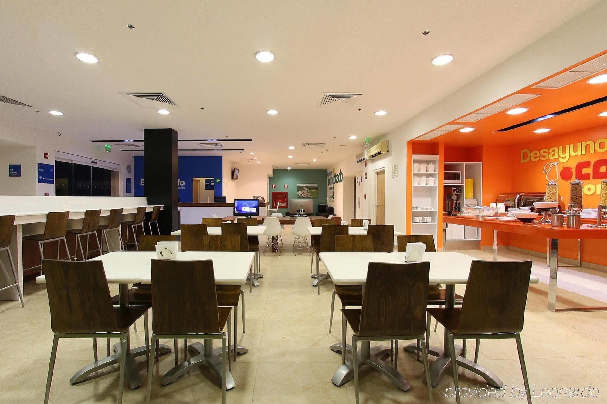 One Villahermosa Centro ร้านอาหาร รูปภาพ